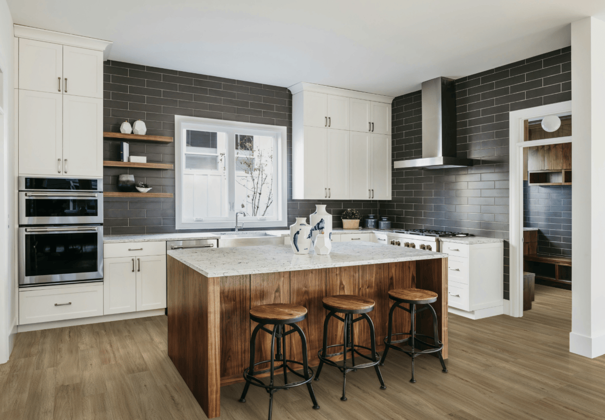Luxury Vinyl Plank Mohawk - UltimateFlex - Loose Lay - Whitmore Terrace - Danielle - LVP Mohawk