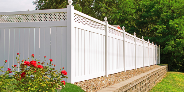 How to Clean a Vinyl Fence