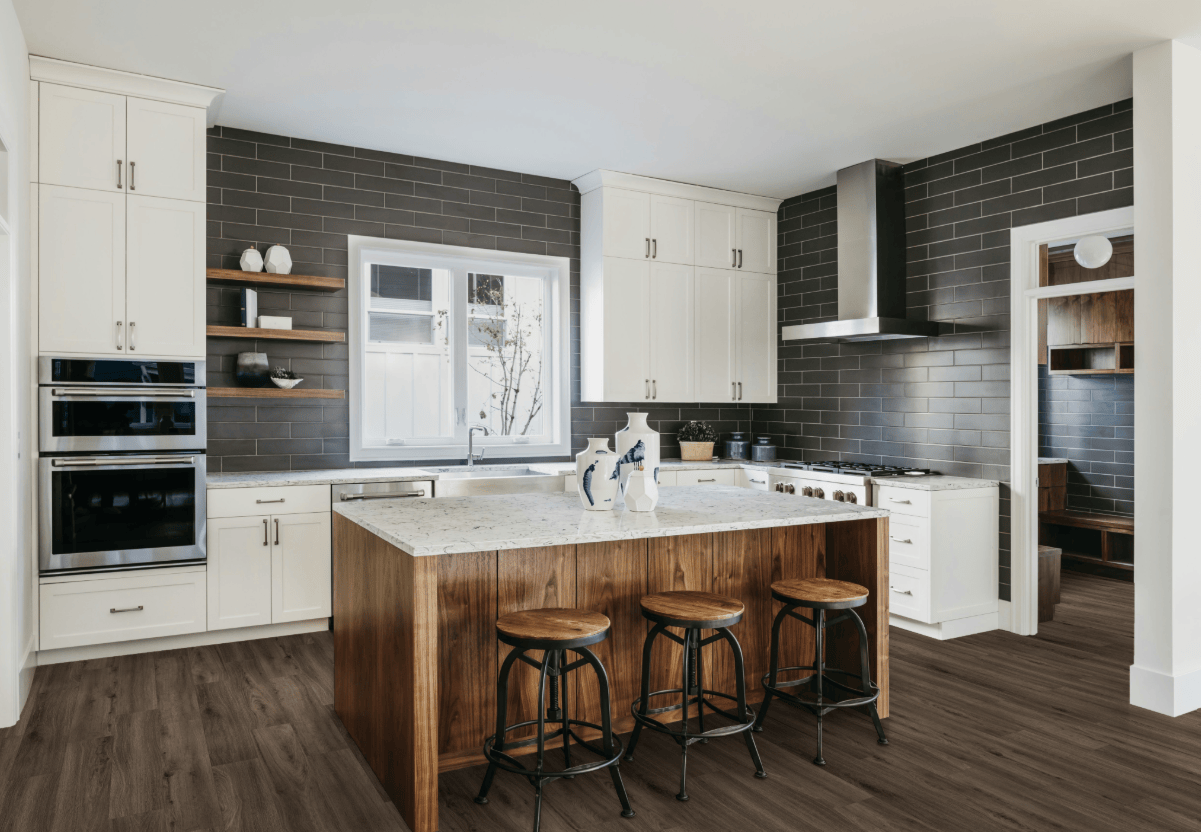Luxury Vinyl Plank Mohawk - UltimateFlex - Loose Lay - Whitmore Terrace - Blake - LVP Mohawk