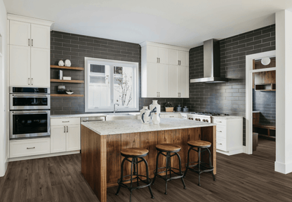 Luxury Vinyl Plank Mohawk - UltimateFlex - Loose Lay - Whitmore Terrace - Blake - LVP Mohawk