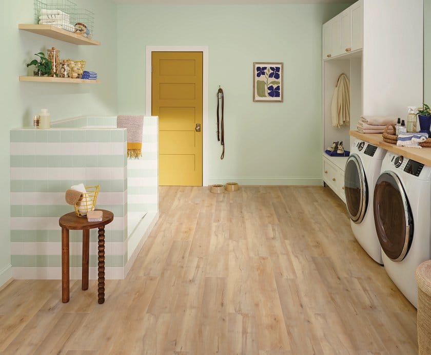 Luxury Vinyl Plank Shaw - COREtec Pro Premium VV800 - Brookfield Maple - Luxury Vinyl Plank Shaw
